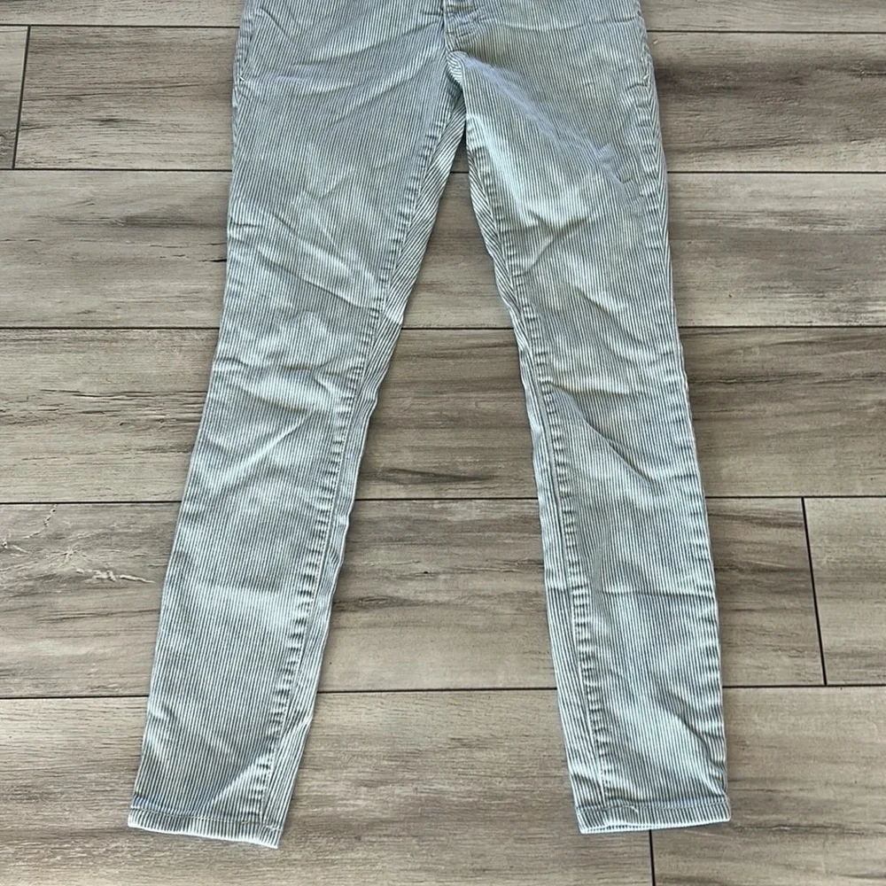 Anthropologie Pilcro mid rise skinny pinstripe jeans size 25